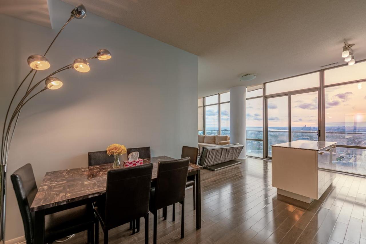 Unbelievable Penthouse View With 3 Bedrooms Toronto Bagian luar foto