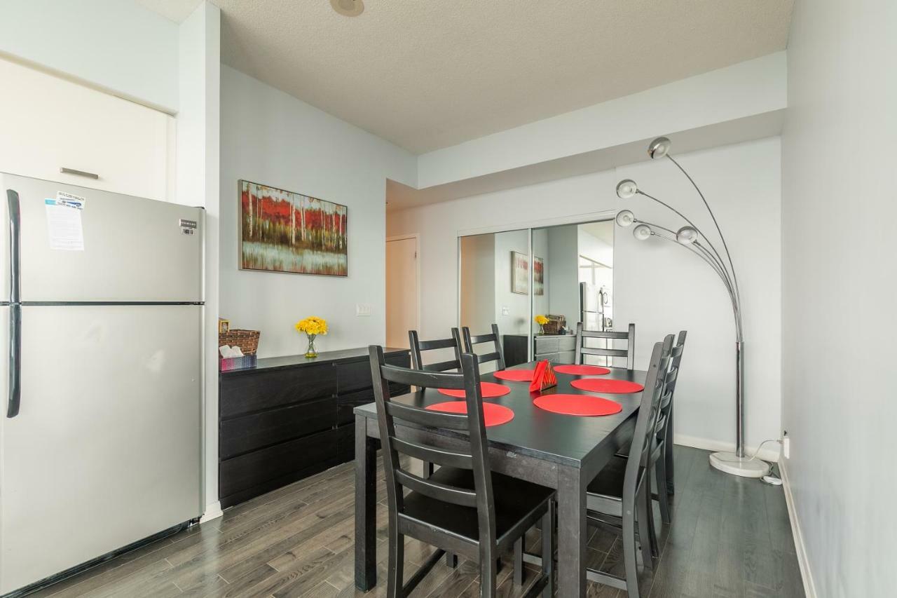 Unbelievable Penthouse View With 3 Bedrooms Toronto Bagian luar foto